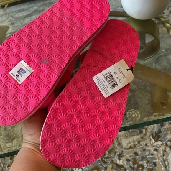 Uggs sandals - Picture 4 of 6